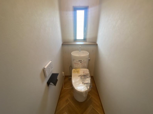 大網白里市みどりが丘、中古一戸建てのトイレ画像です