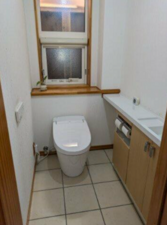 東金市西福俵、中古一戸建てのトイレ画像です