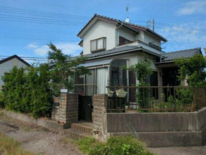 東金市菱沼、中古一戸建ての外観画像です