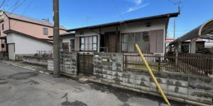 東金市田間、中古一戸建ての外観画像です