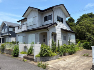 東金市大沼田、中古一戸建ての外観画像です
