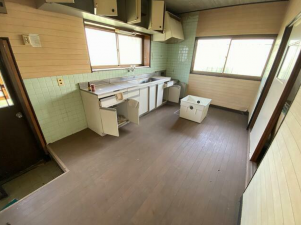 茂原市東郷、収益物件/店舗付住宅のキッチン画像です