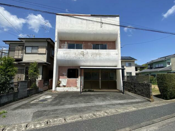 茂原市東郷、収益物件/店舗付住宅の外観画像です