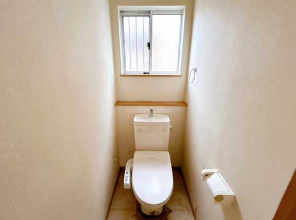 大網白里市みやこ野、中古一戸建てのトイレ画像です