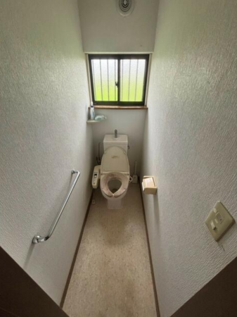 東金市田間、中古一戸建てのトイレ画像です