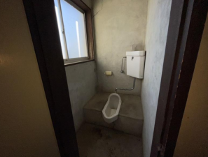東金市東金、収益物件/倉庫のトイレ画像です
