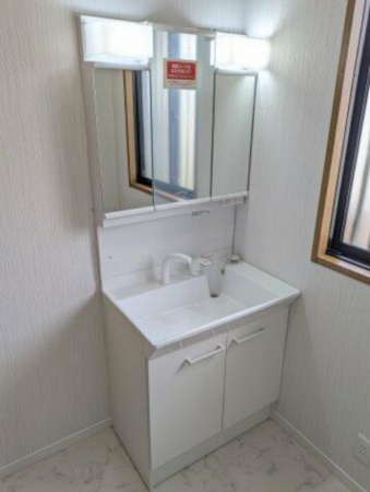 大網白里市みどりが丘、中古一戸建ての洗面画像です