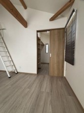 岡崎市上地、中古一戸建ての画像です