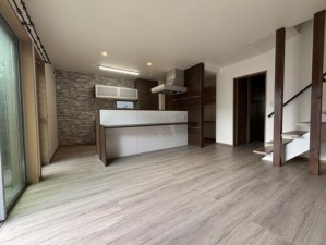 岡崎市上地、中古一戸建ての画像です