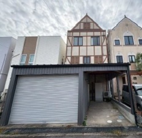 岡崎市明大寺町、中古一戸建ての画像です