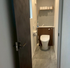 岡崎市福岡町、中古一戸建てのトイレ画像です