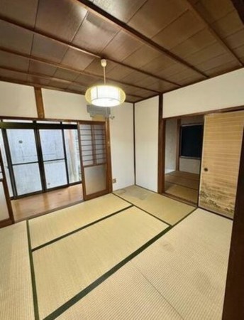 岡崎市竜美旭町、中古一戸建ての画像です