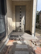 岡崎市明大寺町、中古一戸建ての画像です