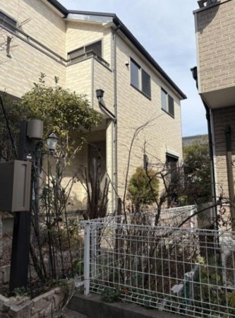 岡崎市明大寺町、中古一戸建ての画像です