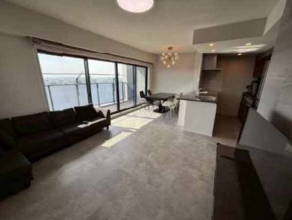 岡崎市康生通南、中古マンションの居間画像です