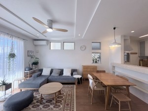 岡崎市柱、中古一戸建ての内装画像です