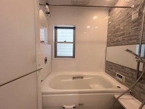 岡崎市柱、中古一戸建ての風呂画像です