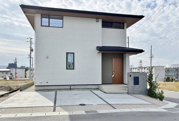 岡崎市竜美中、新築一戸建ての画像です