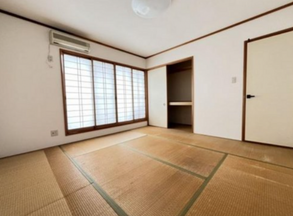 岡崎市本宿町、中古一戸建ての画像です
