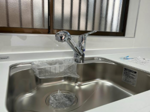 岡崎市中島町、中古一戸建てのキッチン画像です