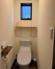 額田郡幸田町大字深溝、中古一戸建てのトイレ画像です