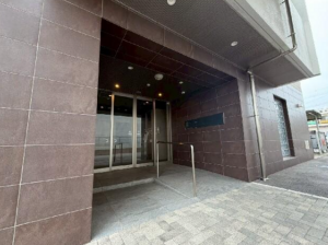 岡崎市欠町、中古マンションの外観画像です