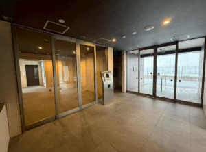 岡崎市欠町、中古マンションのエントランス画像です