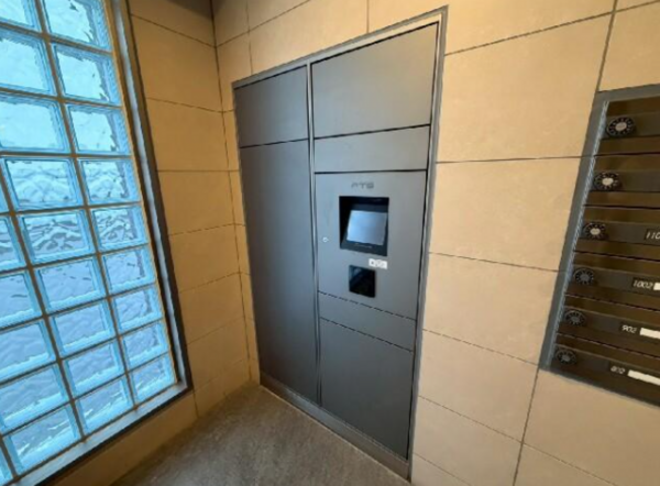 岡崎市欠町、中古マンションのエントランス画像です