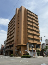 岡崎市康生通東、中古マンションの外観画像です