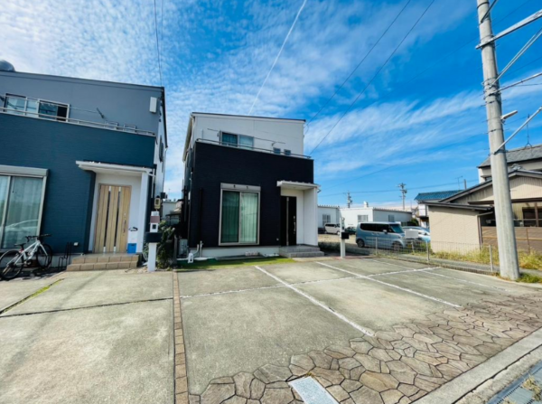 岡崎市大平町、中古一戸建ての外観画像です