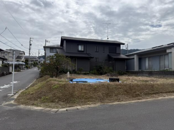 岡崎市本宿台、土地の画像です