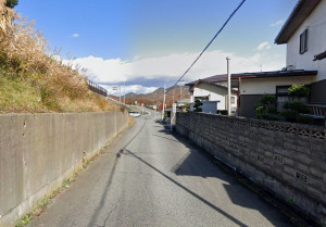 山形市双月町３丁目、土地の前面道路を含む現地写真画像です