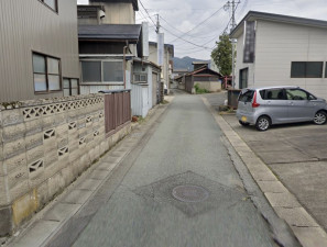 山形市銅町１丁目、土地の前面道路を含む現地写真画像です