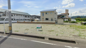 西村山郡河北町谷地、土地の前面道路を含む現地写真画像です