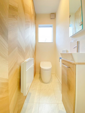 山形市大字下宝沢、中古一戸建てのトイレ画像です