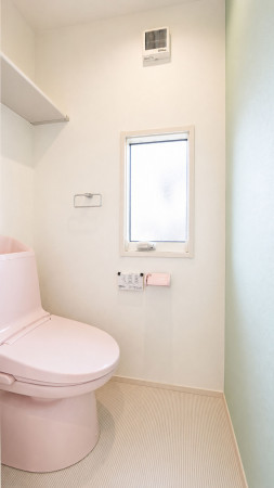 山形市白山３丁目、中古一戸建てのトイレ画像です