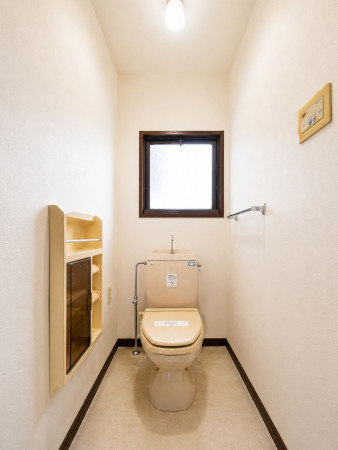 山形市北町３丁目、中古一戸建てのトイレ画像です