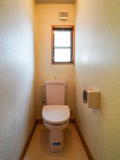 山形市鈴川町３丁目、中古一戸建てのトイレ画像です