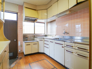 山形市鈴川町３丁目、中古一戸建てのキッチン画像です