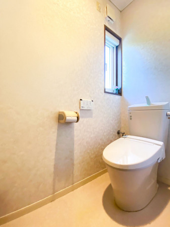 山形市双月町、中古一戸建てのトイレ画像です