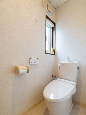 山形市双月町、中古一戸建てのトイレ画像です