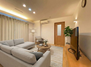 山形市南館西、中古一戸建ての居間画像です