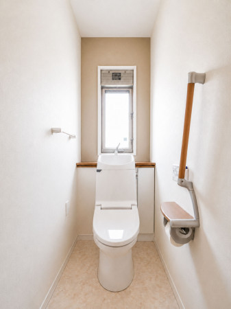 山形市南館西、中古一戸建てのトイレ画像です