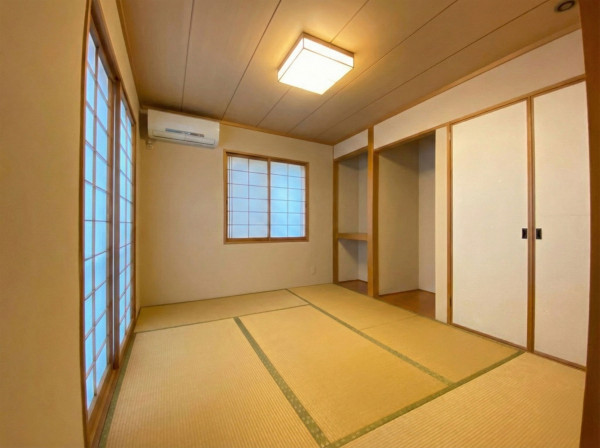 山形市南館西、中古一戸建ての内装画像です