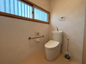 山形市南館３丁目、中古一戸建てのトイレ画像です