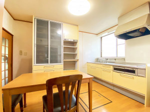 山形市飯田４丁目、中古一戸建ての居間画像です