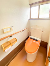 山形市清住町１丁目、中古一戸建てのトイレ画像です