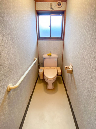 山形市清住町１丁目、中古一戸建てのトイレ画像です