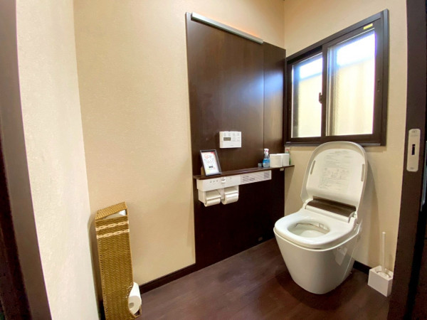 山形市銅町１丁目、中古一戸建てのトイレ画像です
