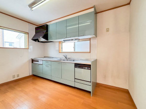 東村山郡山辺町近江、中古一戸建てのキッチン画像です